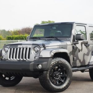 Jeep Wrangler Personnalisé Camouflage avant