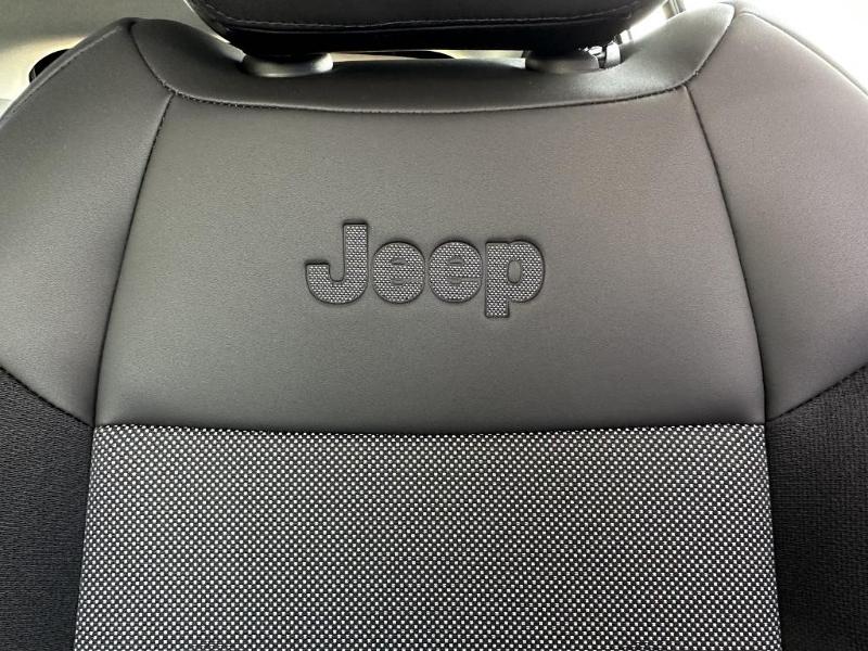 JEEP Avenger, photo 18