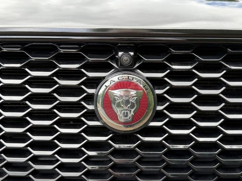 JAGUAR E-Pace, photo 39