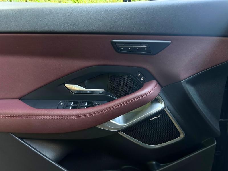 JAGUAR E-Pace, photo 33