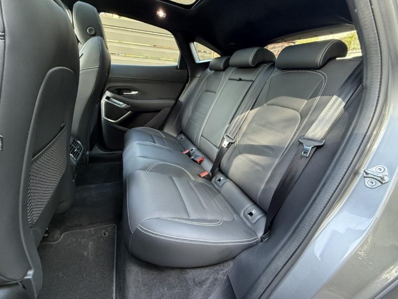 JAGUAR E-Pace, photo 10