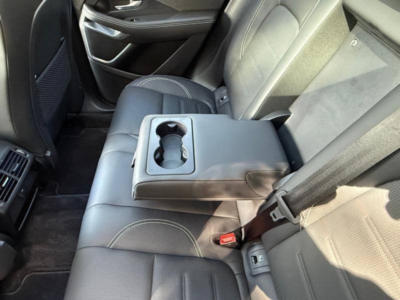 JAGUAR E-Pace, photo 39