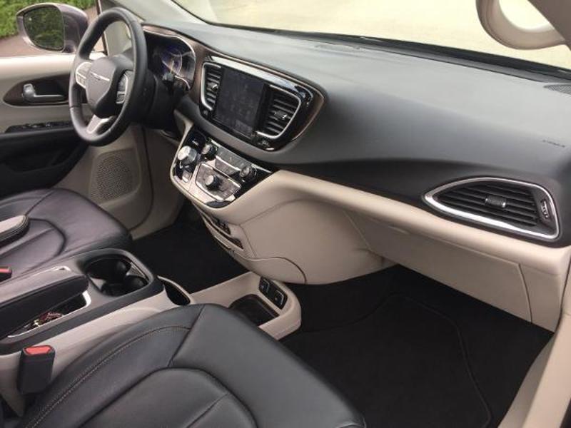 CHRYSLER Pacifica, photo 29