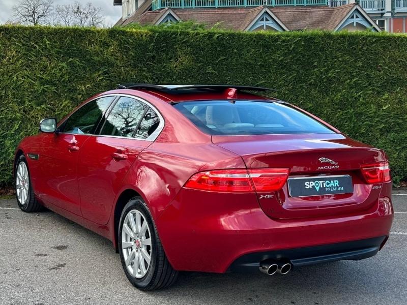 JAGUAR XE, photo 2