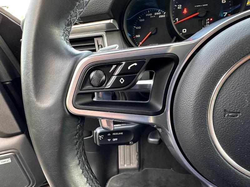 PORSCHE Macan, photo 17