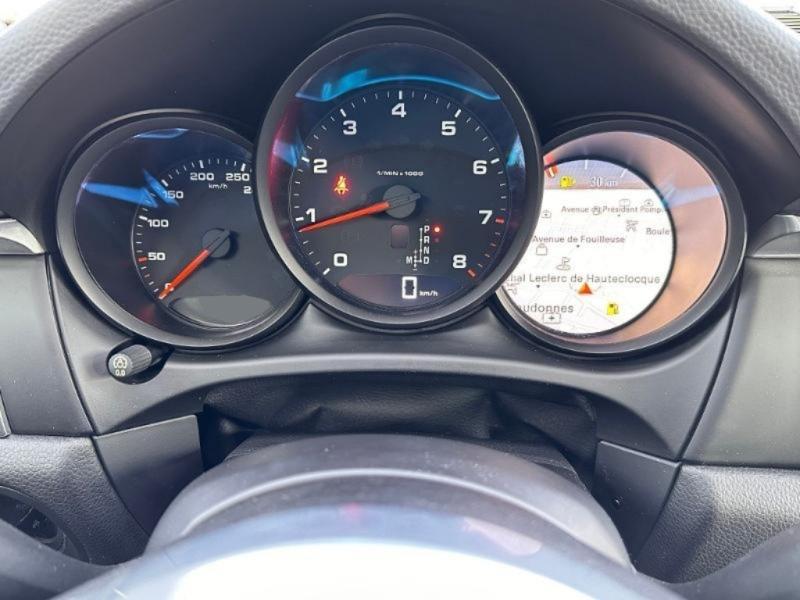 PORSCHE Macan, photo 19