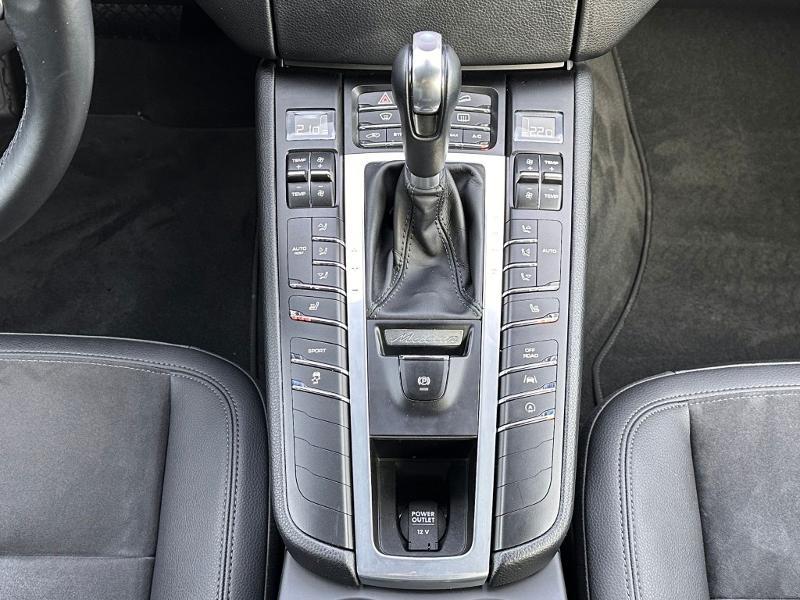 PORSCHE Macan, photo 21