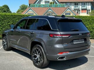 JEEP Grand Cherokee, photo 2