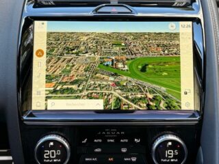 JAGUAR E-Pace, photo 25