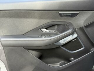 JAGUAR E-Pace, photo 32