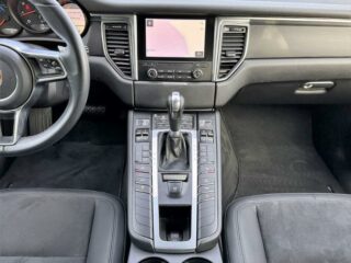 PORSCHE Macan, photo 20